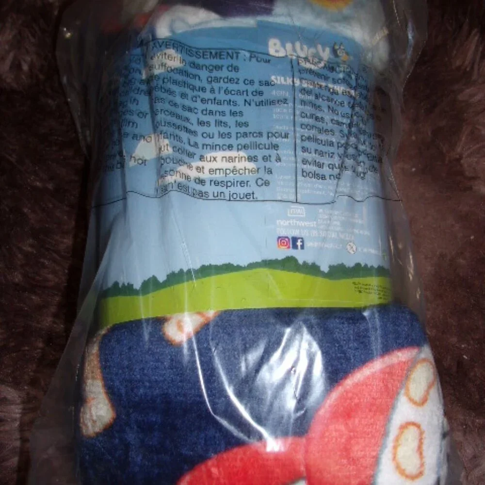 Bluey Bows Silk Touch Christmas Holiday Throw Blanket New